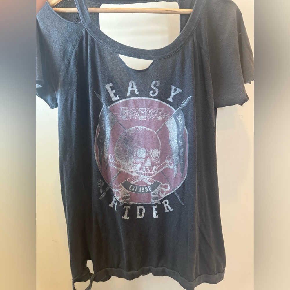 Chased brand distressed tee size Medium